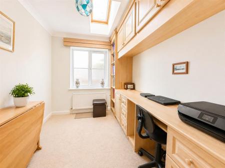 Bedroom 2.png