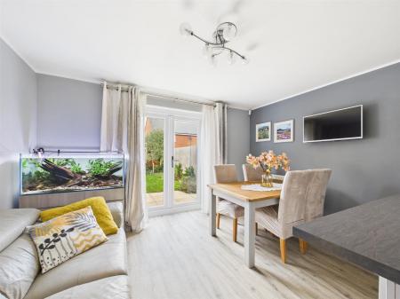 Living/ Dining Kitchen