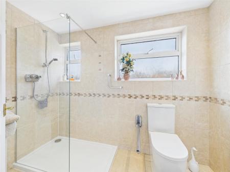 Well-Appointed Shower Room