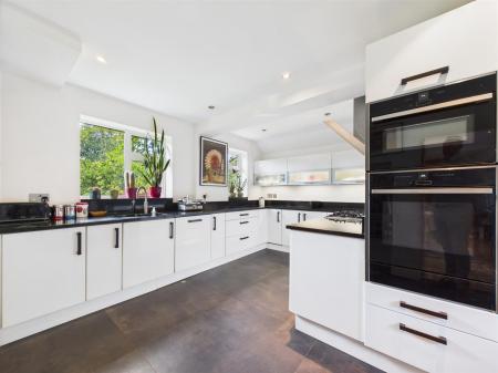 Fitted Breakfast Kitchen