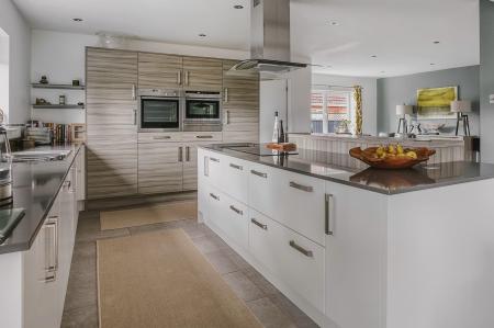 High Specification Fitted Kitchen