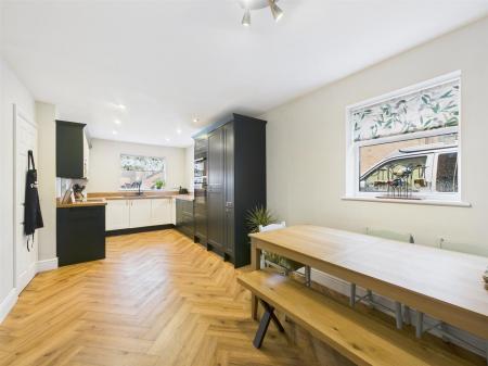 Dining Kitchen