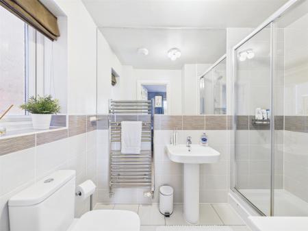 Superbly Appointed Shower Room