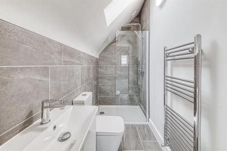 Superbly Appointed En-Suite Shower Room