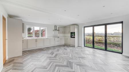 Fabulous Open Plan Living Kitchen