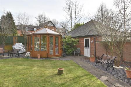 Delightful Private Gardens