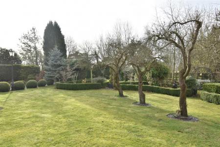 Delightful Private Gardens