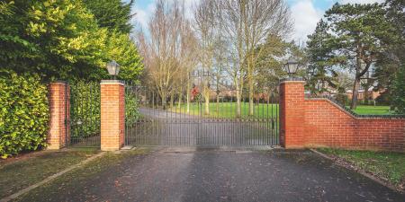 Special Note - Private Communal Grounds