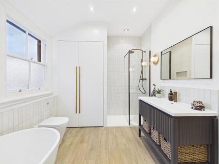 Superbly Appointed Bathroom