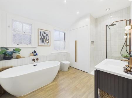 Superbly Appointed Bathroom