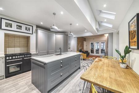 Living Kitchen/Dining/Family Room