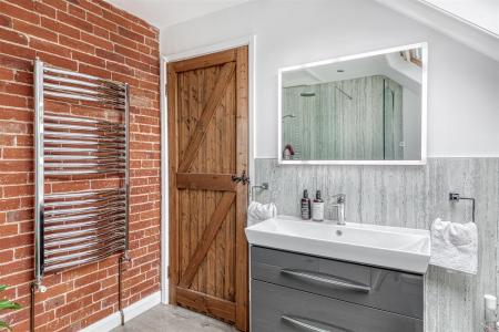 Well-Appointed Shower Room