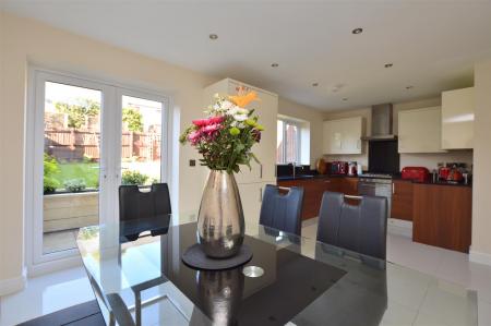 Fitted Kitchen/Dining Room