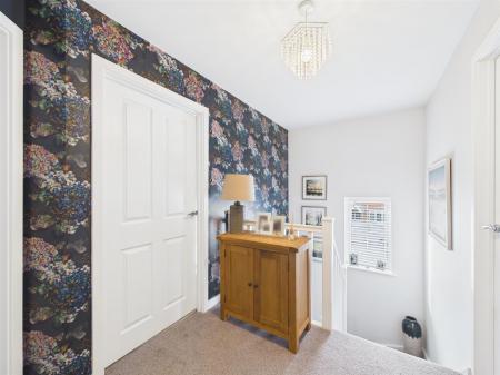 Semi-Galleried Landing