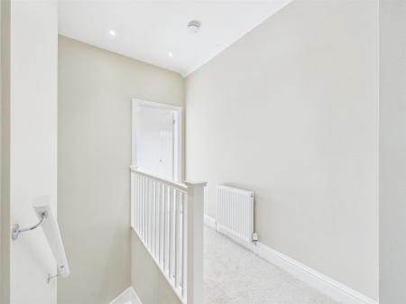 Semi-Galleried Landing