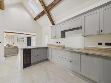 High Specification Fitted Kitchen