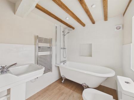 Superbly Appointed Bathroom