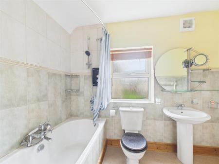 Family Shower Room