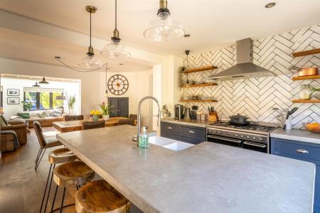 Kitchen/Dining Room