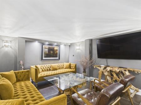 Snug/Cinema Room