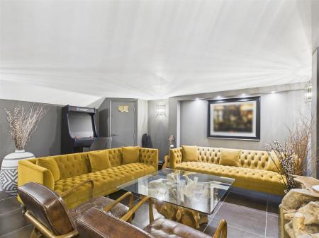 Snug/Cinema Room