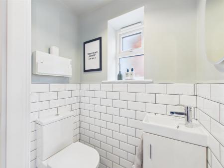 Fitted Guest Cloakroom