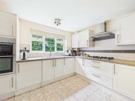 Fitted Kitchen