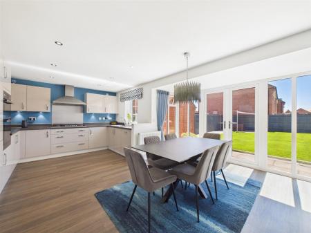 Open Plan Dining Kitchen