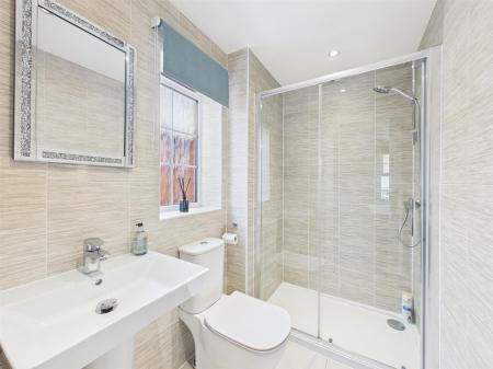 Superbly Appointed En-Suite Shower Room