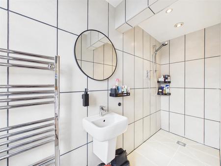 Well-Appointed En-Suite Shower Room