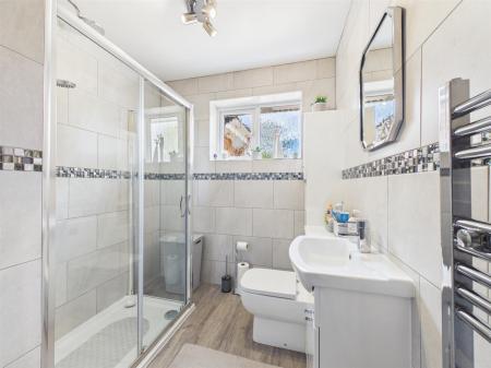 Well-Appointed Shower Room