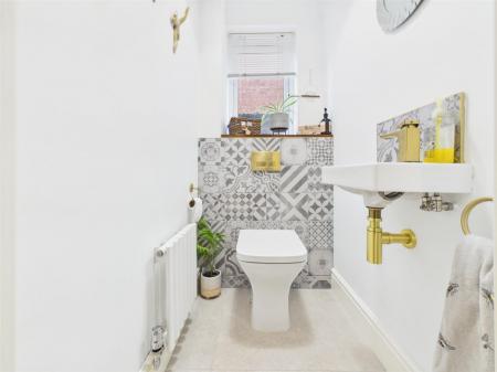 Fitted Guest Cloakroom