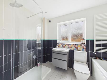 Superbly Appointed Bathroom