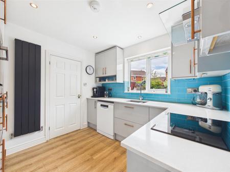 High Specification Fitted Kitchen