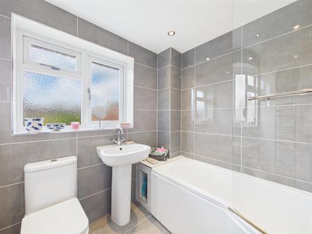 Superbly Appointed Bathroom