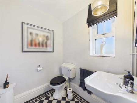 Fitted Guest Cloakroom