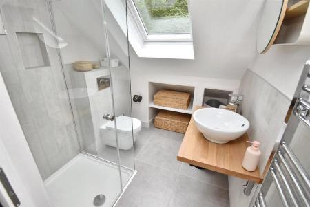 Annexe Shower Room