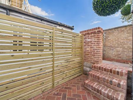 Courtyard Patio Garden