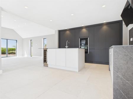 Living Lounge/Dining/Kitchen