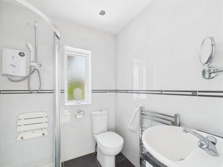 Shower Room/Bathroom