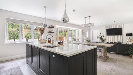 Stunning Open Plan Living Kitchen