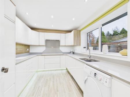 Spacious Utility Room