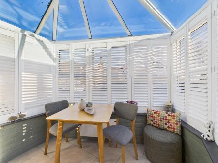Conservatory/Dining Room