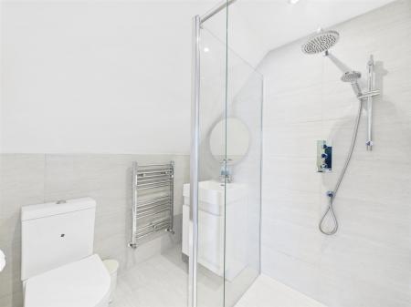 Superbly Appointed En-Suite Shower Room