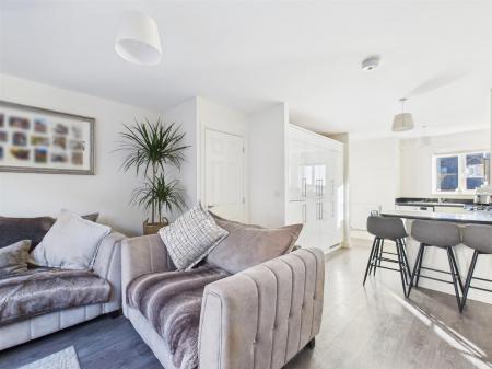 Living Lounge/Dining/Kitchen