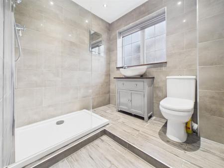 High Specification Shower Room