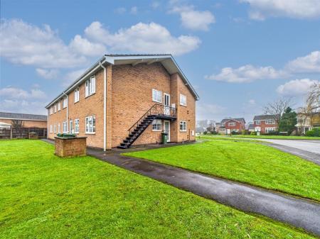 Stunning First Floor Apartment