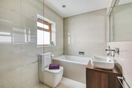 Superbly Appointed Bathroom