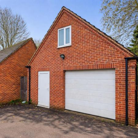 Detached Brick & Tiled Built Garage/Workshop