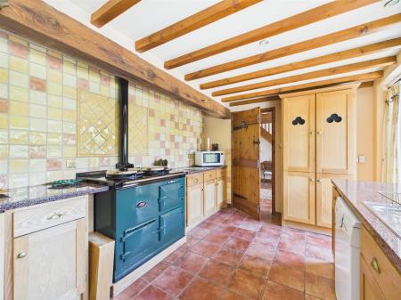 Fitted Kitchen